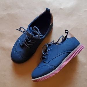 Oshkosh dress shoes